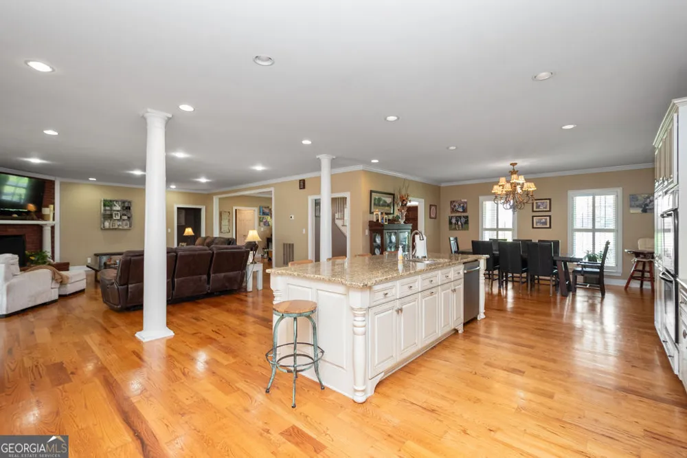 240 Community House RD Barnesville, GA 30204