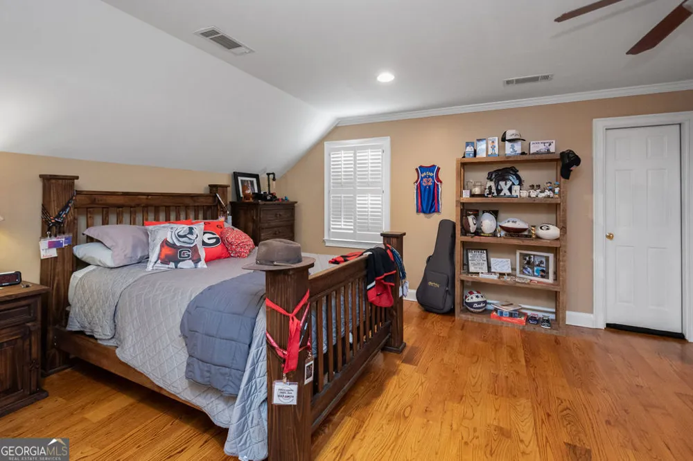 240 Community House RD Barnesville, GA 30204