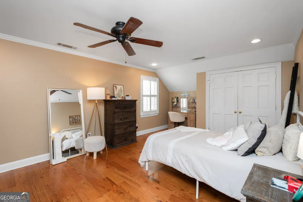 240 Community House RD Barnesville, GA 30204
