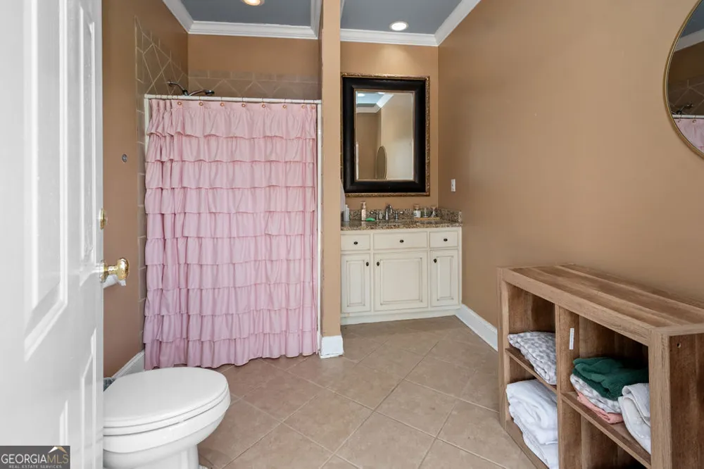 240 Community House RD Barnesville, GA 30204