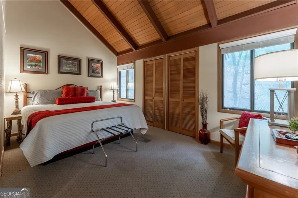 135 Wolfscratch DR Big Canoe, GA 30143