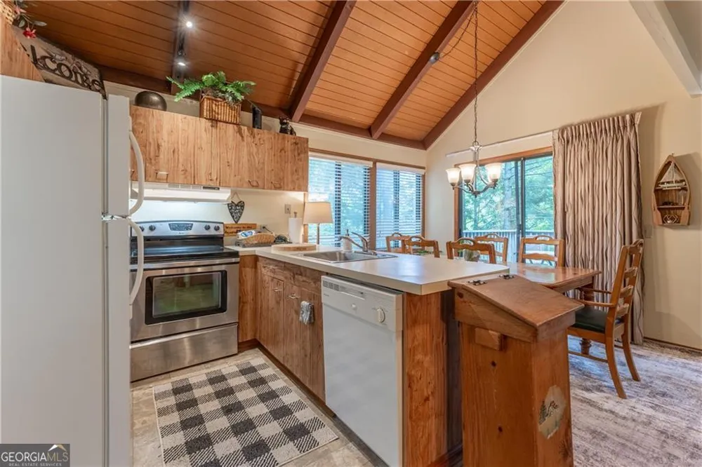 135 Wolfscratch DR Big Canoe, GA 30143