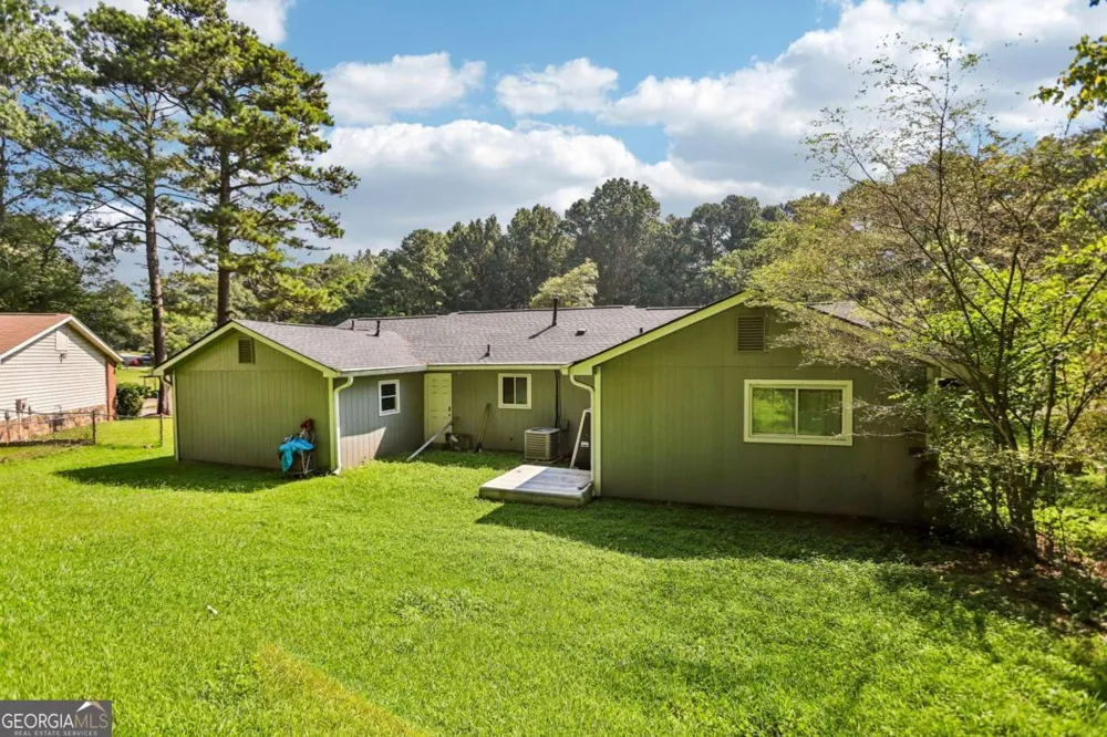 201 Meadowlark LN Jonesboro, GA 30236