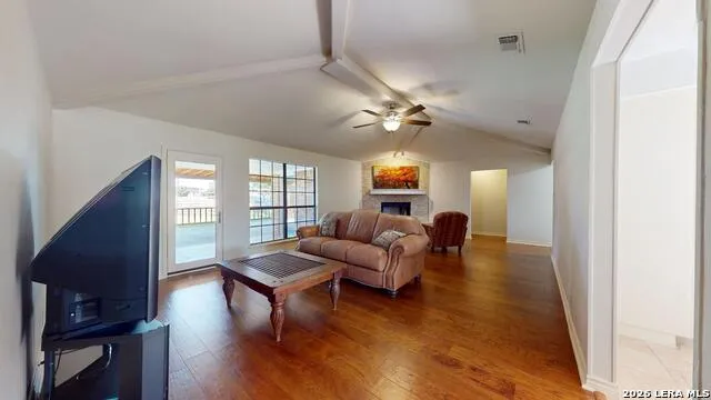112 Tomahawk Cir Cibolo, TX 78108