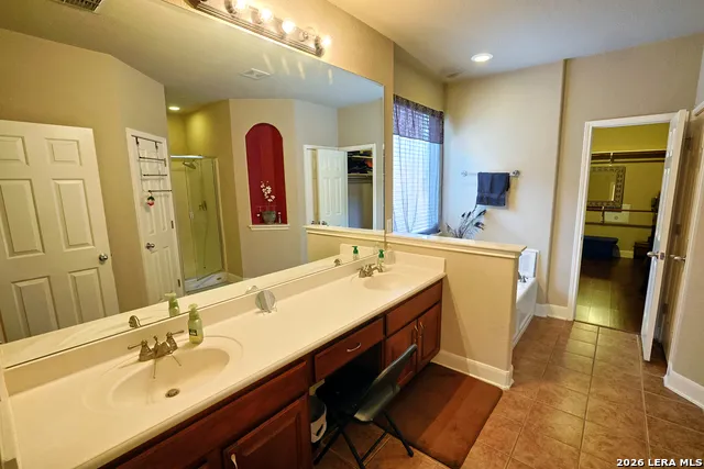 3422 Pinnacle Dr San Antonio, TX 78261