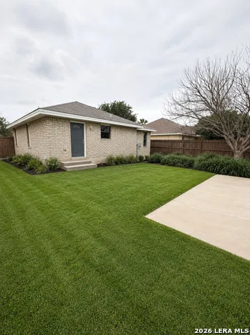 2172 La Jolla St. Eagle Pass, TX 78852
