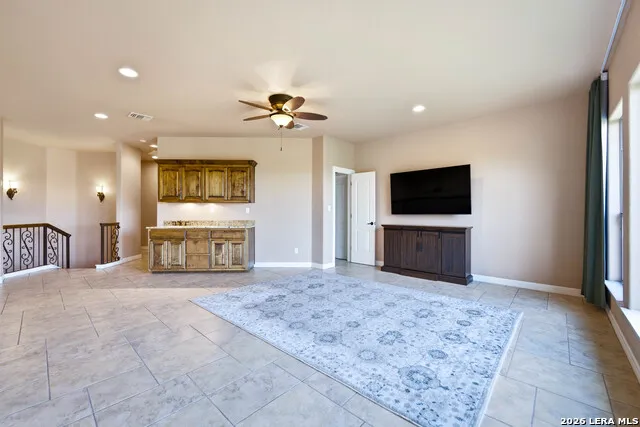 128 ABREGO RIDGE DR Floresville, TX 78114