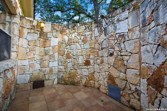 128 ABREGO RIDGE DR Floresville, TX 78114