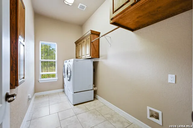 128 ABREGO RIDGE DR Floresville, TX 78114