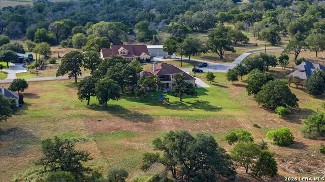 128 ABREGO RIDGE DR Floresville, TX 78114