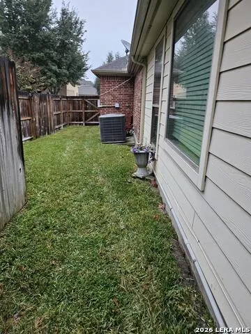 3022 Hidden MDW Seguin, TX 78155