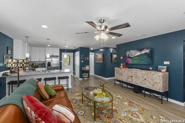 185 Northeast Bandera, TX 78003