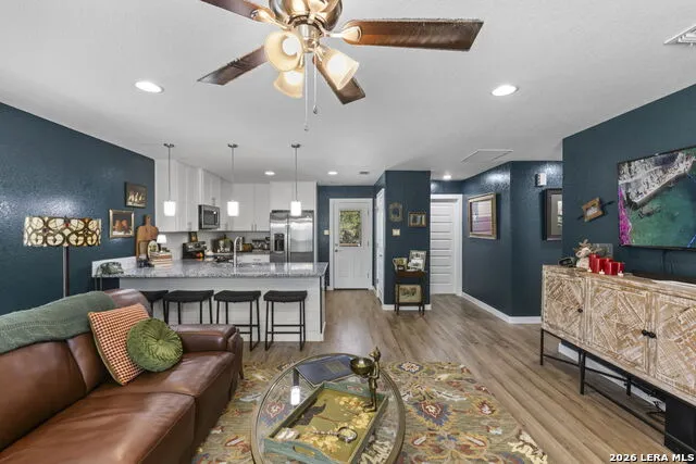 185 Northeast Bandera, TX 78003