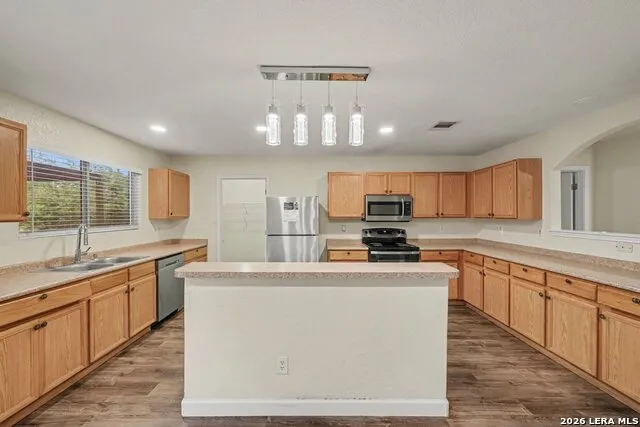 8715 Laguna San Antonio, TX 78251