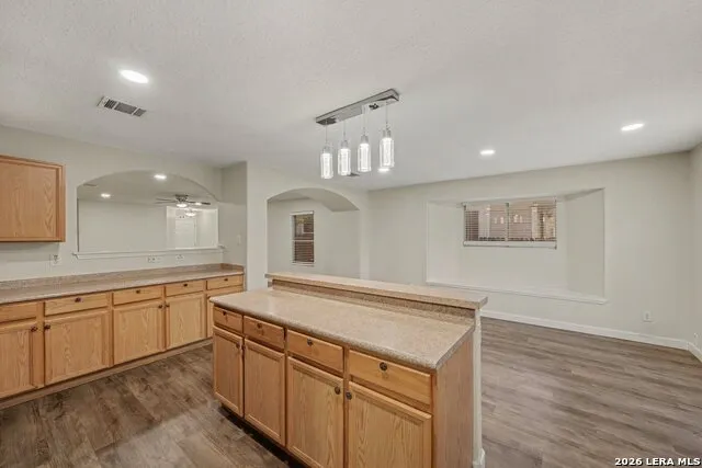8715 Laguna San Antonio, TX 78251