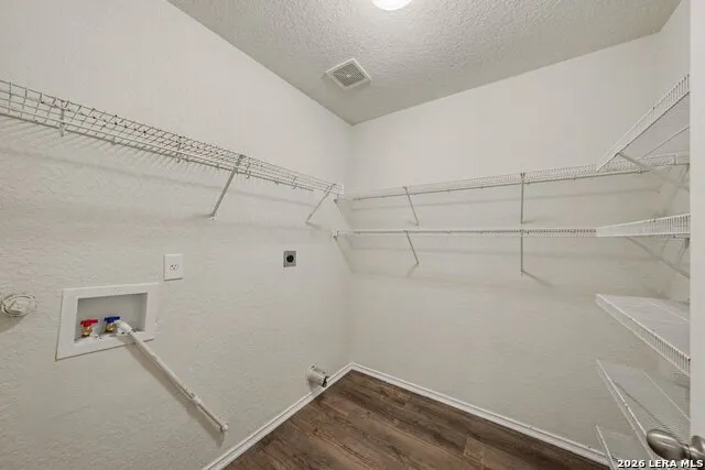 8715 Laguna San Antonio, TX 78251