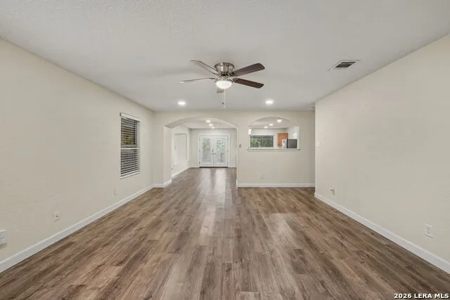 8715 Laguna San Antonio, TX 78251