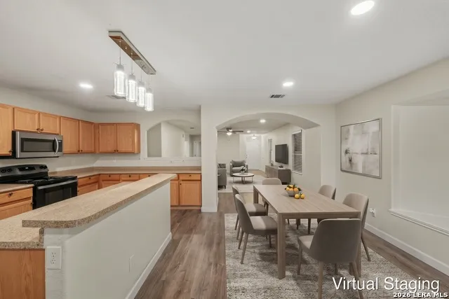 8715 Laguna San Antonio, TX 78251
