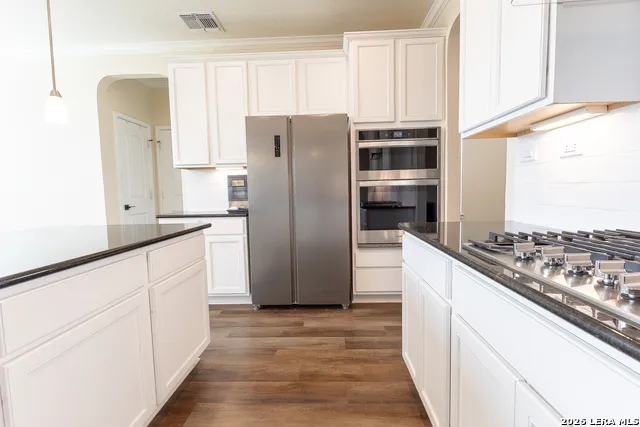 29906 Sestra Bulverde, TX 78163