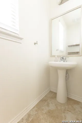 29906 Sestra Bulverde, TX 78163