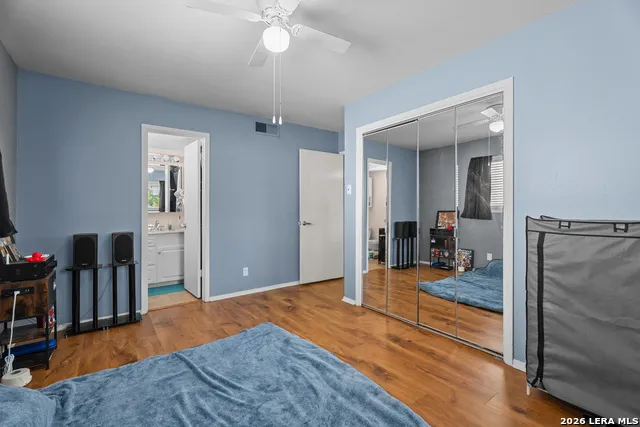 437 E LINDBERGH BLVD Universal City, TX 78148