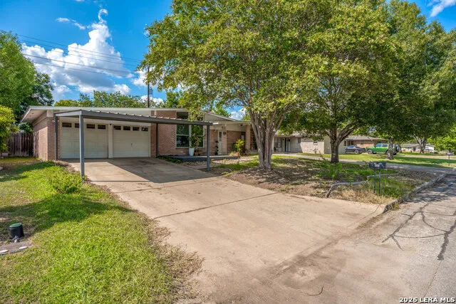437 E LINDBERGH BLVD Universal City, TX 78148