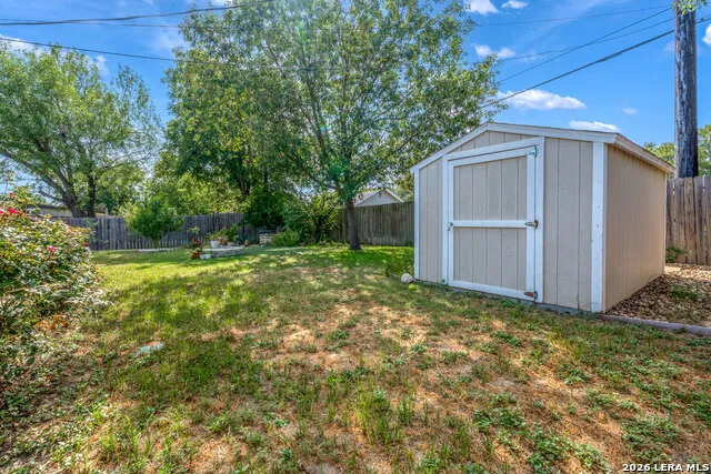 437 E LINDBERGH BLVD Universal City, TX 78148