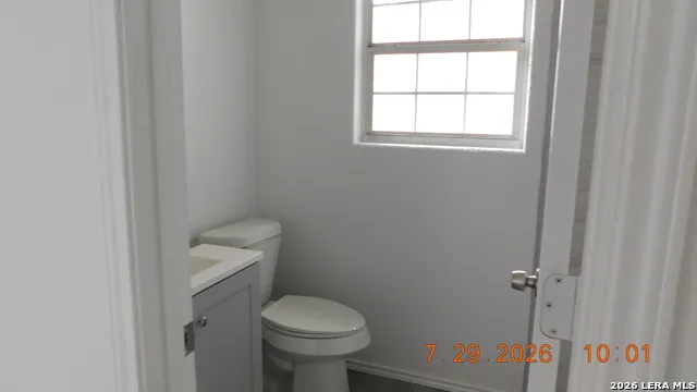 55 S 3rd Somerset, TX 78069