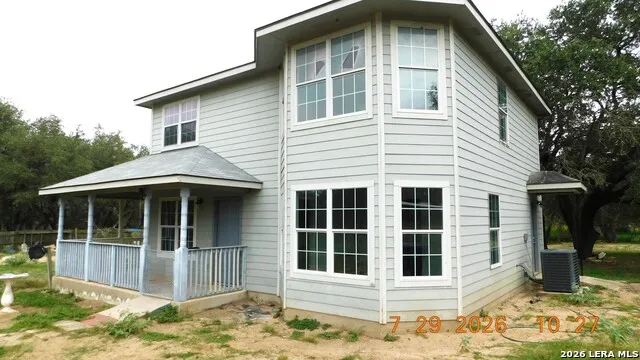 55 S 3rd Somerset, TX 78069