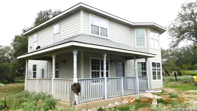 55 S 3rd Somerset, TX 78069