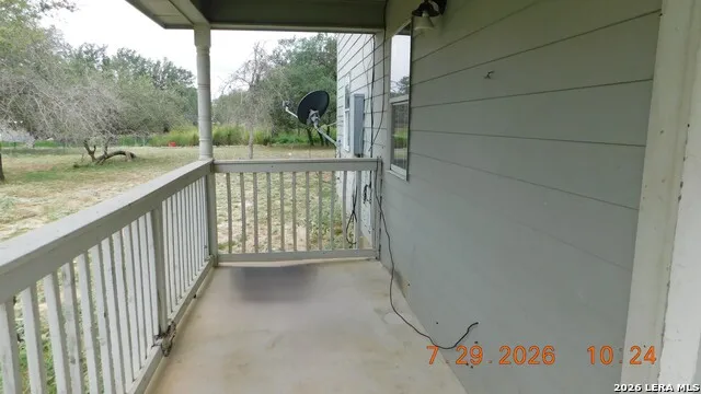 55 S 3rd Somerset, TX 78069