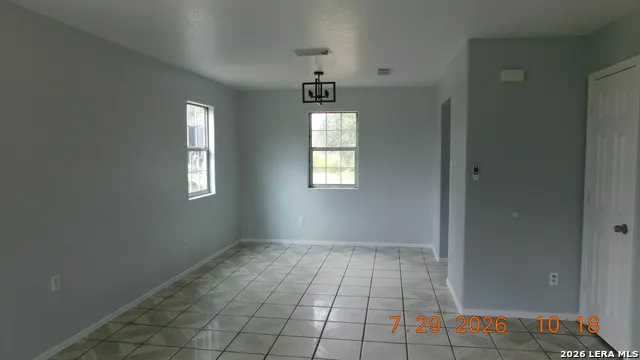 55 S 3rd Somerset, TX 78069