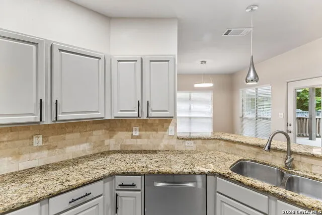 11335 AMHURST DR San Antonio, TX 78213