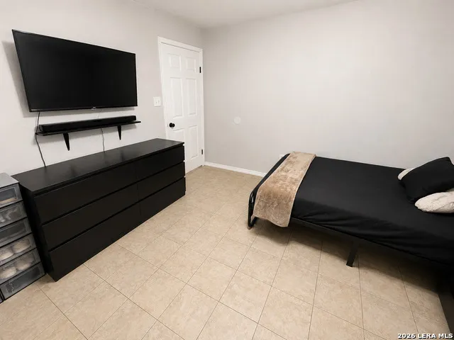 3893 Cross Creek Dr Eagle Pass, TX 78852