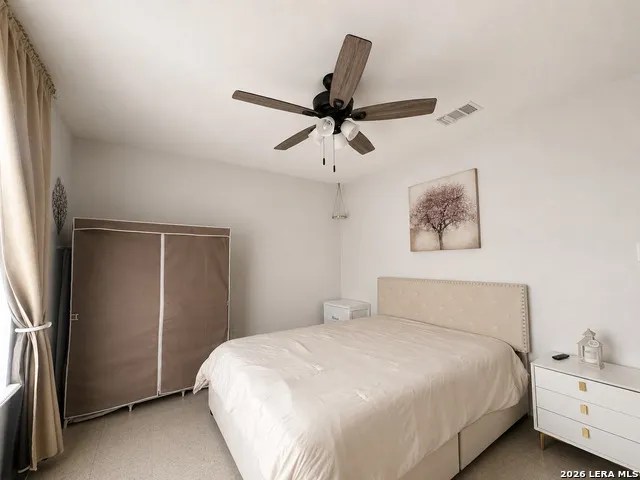 3893 Cross Creek Dr Eagle Pass, TX 78852