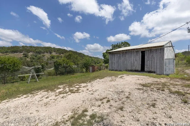 126 MADRONE RDG Comfort, TX 78013