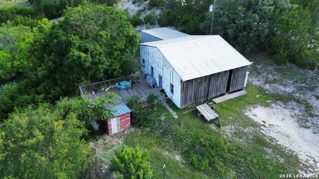126 MADRONE RDG Comfort, TX 78013