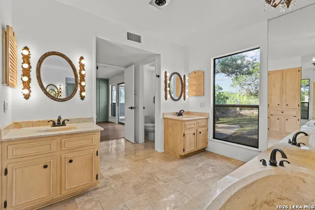 16827 Marlhead Helotes, TX 78023