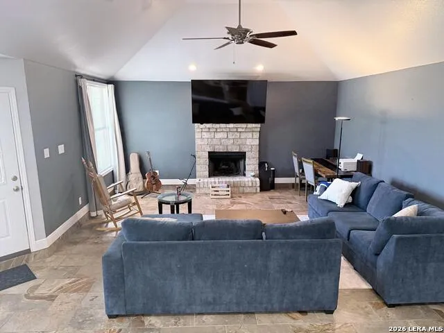 431 La Vista DR Del Rio, TX 78840
