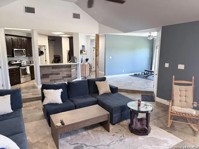 431 La Vista DR Del Rio, TX 78840
