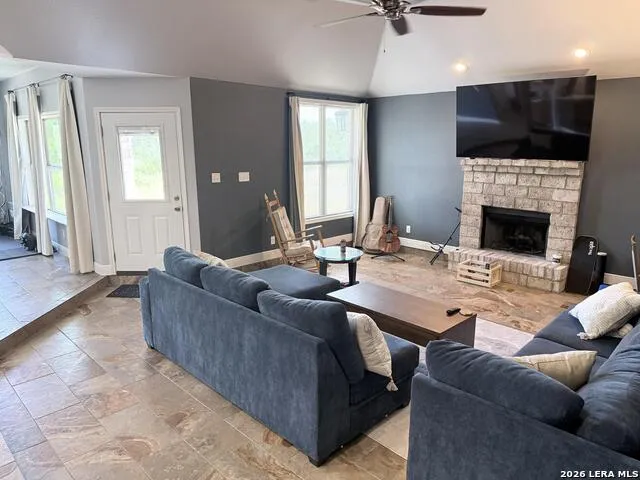 431 La Vista DR Del Rio, TX 78840