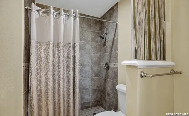 1010 county oak dr Luling, TX 78648