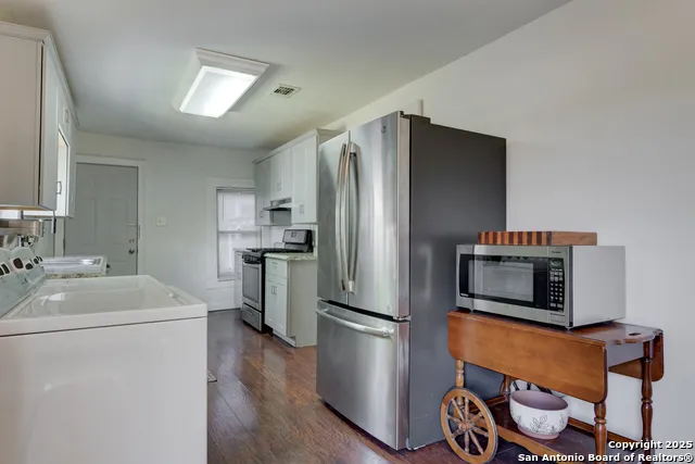 1127 Nolan St. San Antonio, TX 78202