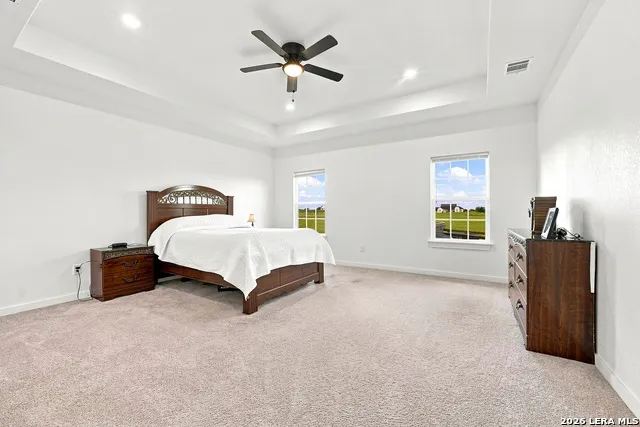 105 Hidden Cv Floresville, TX 78114
