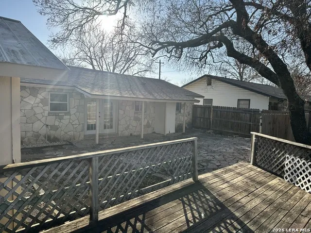510 Lake Drive Kerrville, TX 78028