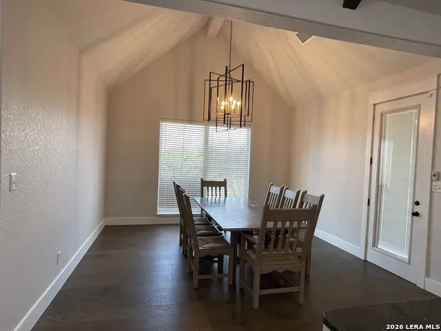 18 Valley View Uvalde, TX 78801