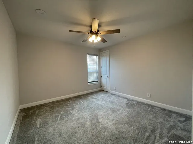 18 Valley View Uvalde, TX 78801