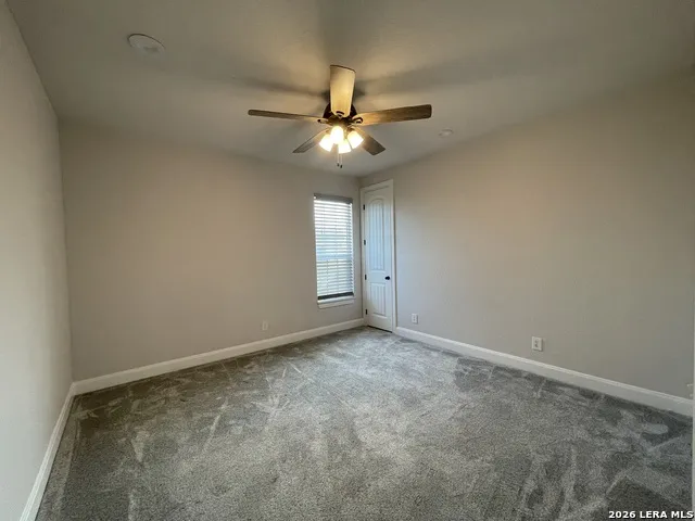 18 Valley View Uvalde, TX 78801