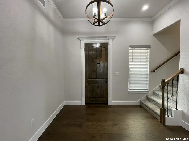 18 Valley View Uvalde, TX 78801