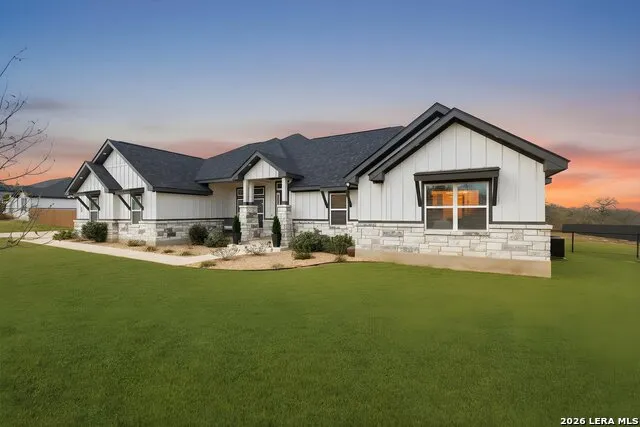 113 Hondo Dr La Vernia, TX 78121